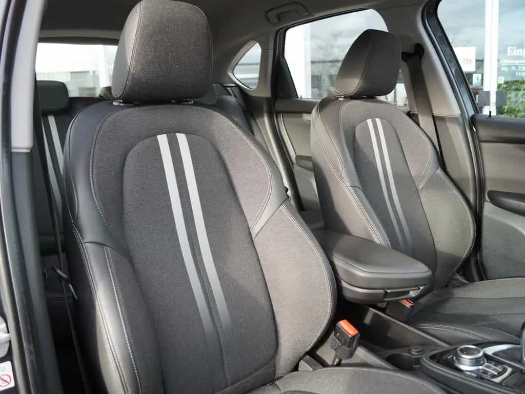 BMW 218 Active Tourer d Aut. Sport Line * REIFEN NEU 09/2018-photo-8