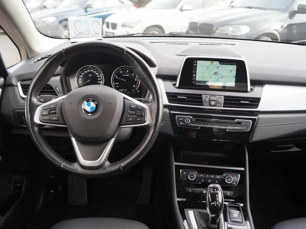 BMW 218 Active Tourer d Aut. Sport Line * REIFEN NEU 09/2018-photo-9
