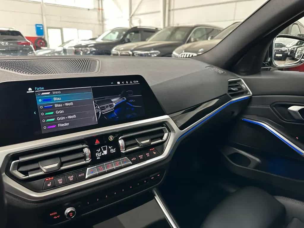 BMW 320 dT Sport LC.PRO ACC LED CARPLAY HiFi KAMERA 11/2020-photo-29