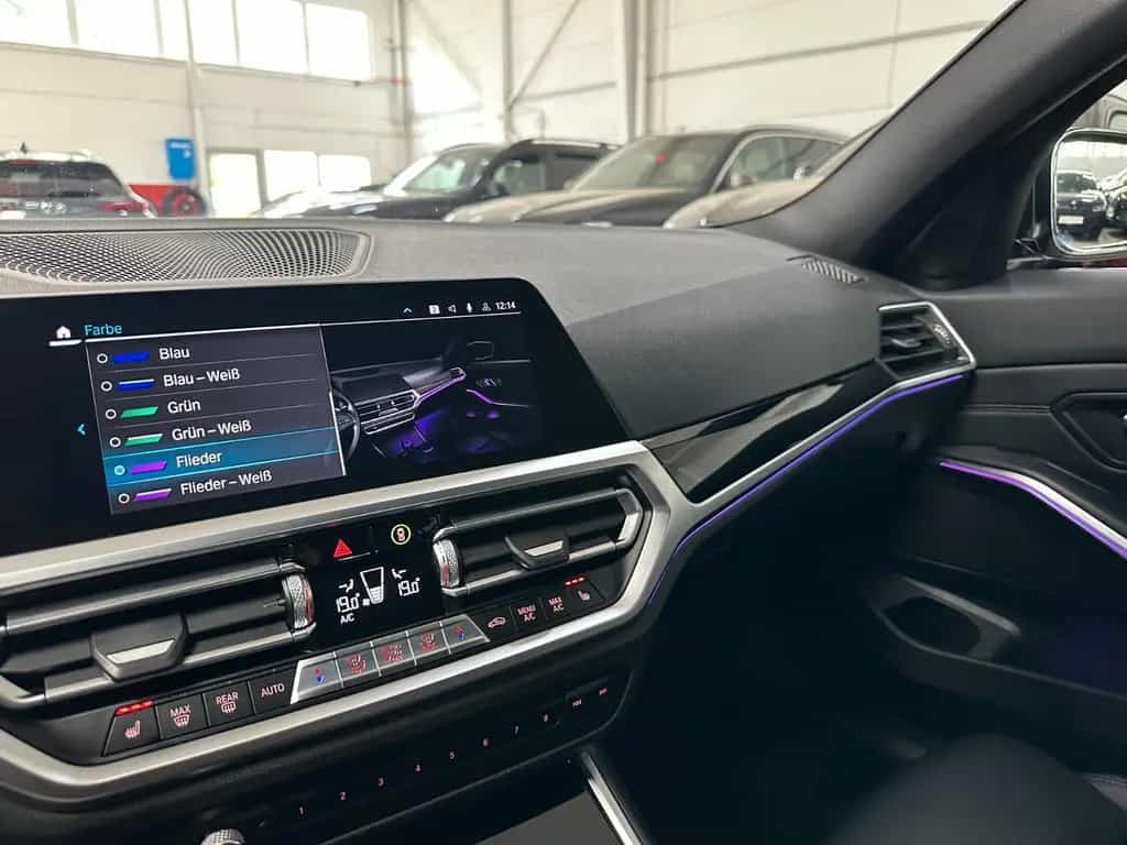 BMW 320 dT Sport LC.PRO ACC LED CARPLAY HiFi KAMERA 11/2020-photo-31