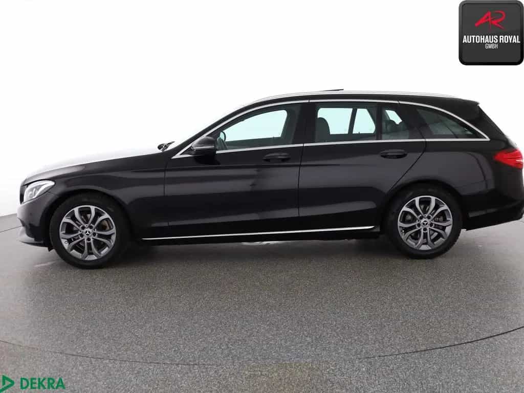Mercedes-Benz C 180 T AVANTGARDE PANORAMA,LEDILS,AHK,TOTWINKEL 03/2017-photo-1