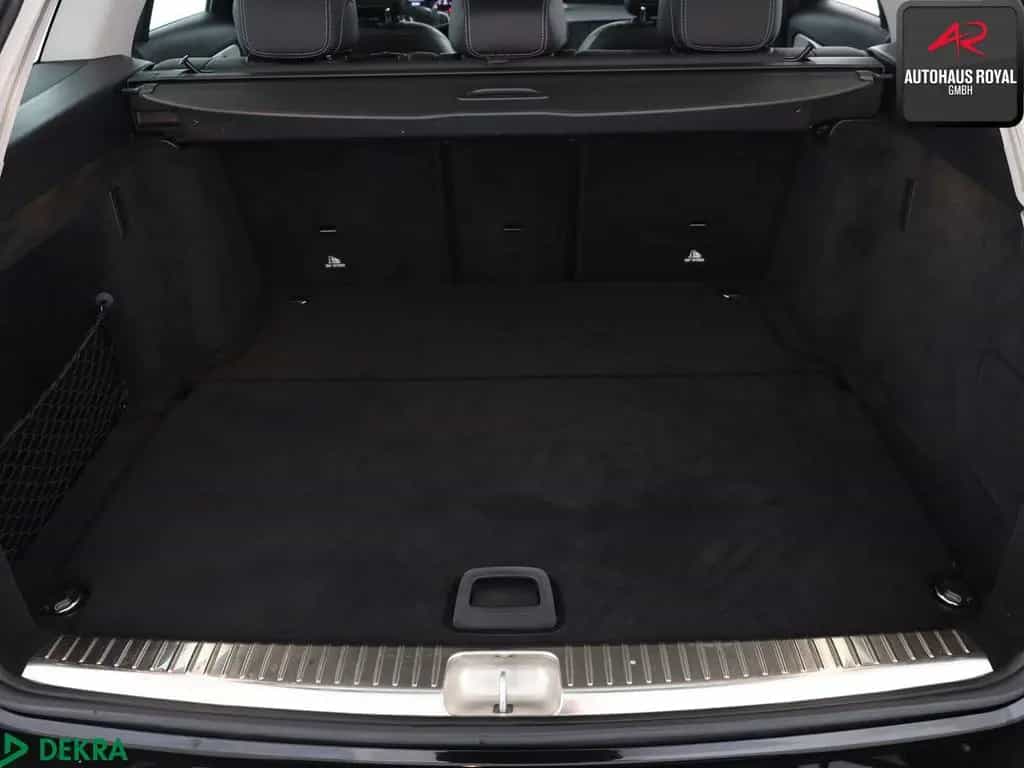 Mercedes-Benz C 180 T AVANTGARDE PANORAMA,LEDILS,AHK,TOTWINKEL 03/2017-photo-11