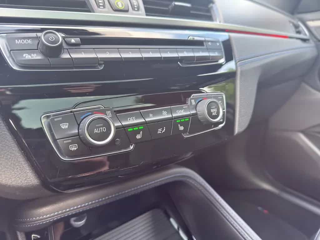BMW X2 xDrive M35 i * PANO*AUTOM*M PAKET*HEADUP* 12/2020-photo-17