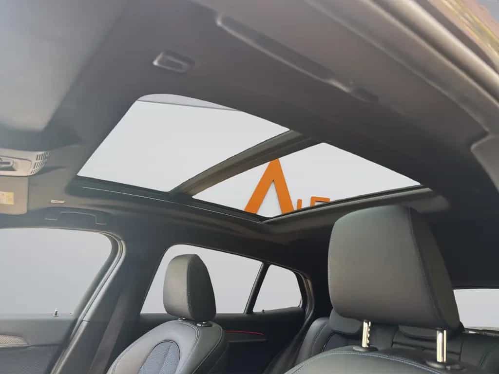 BMW X2 xDrive M35 i * PANO*AUTOM*M PAKET*HEADUP* 12/2020-photo-25