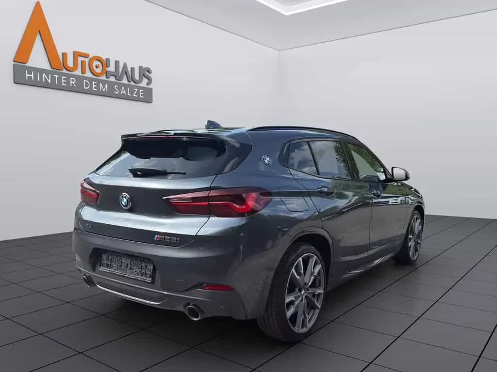 BMW X2 xDrive M35 i * PANO*AUTOM*M PAKET*HEADUP* 12/2020-photo-4