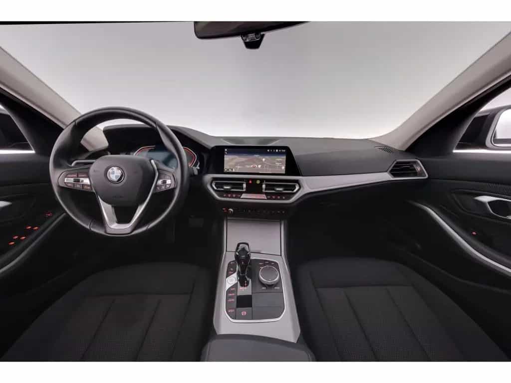 BMW 318 i Lim.Steptronic Advantage+LED+NAVI+VIRTUAL 06/2021-photo-9