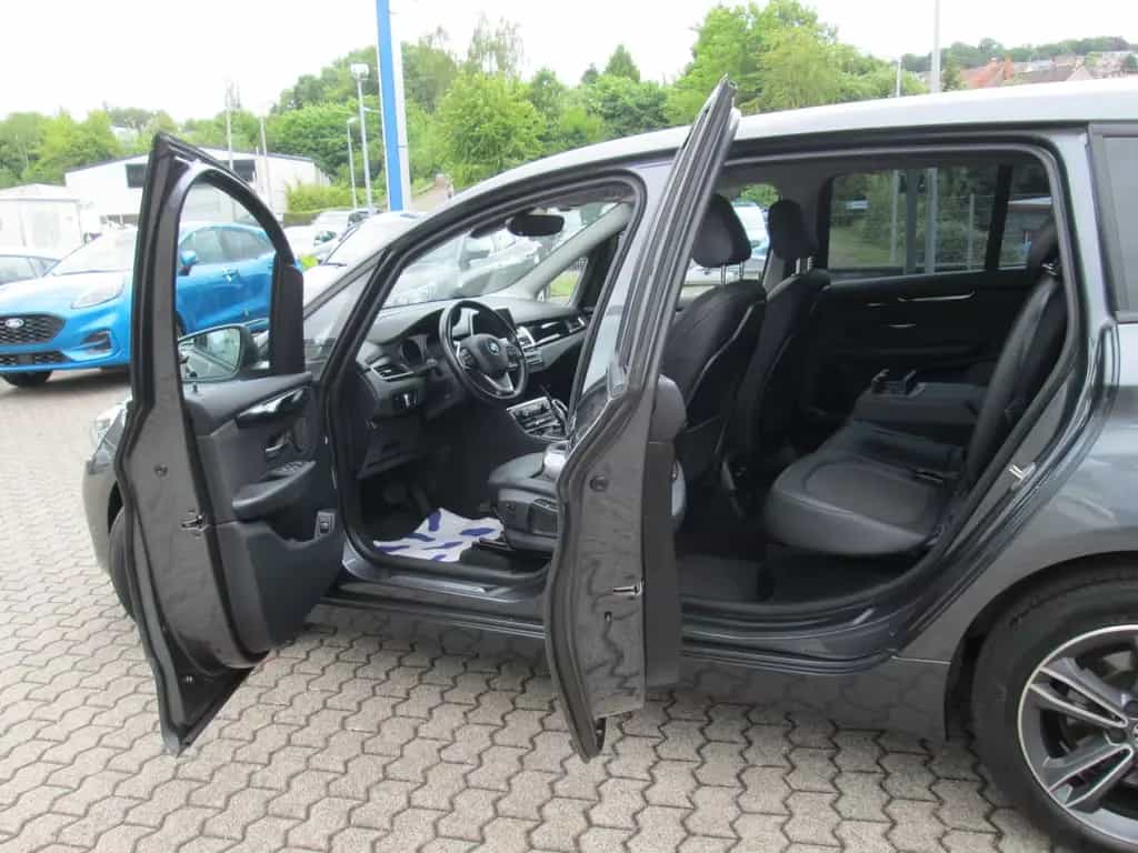 BMW 220 2 Gran Tourer 220 d xDrive Sport Line AHK 07/2019-photo-5