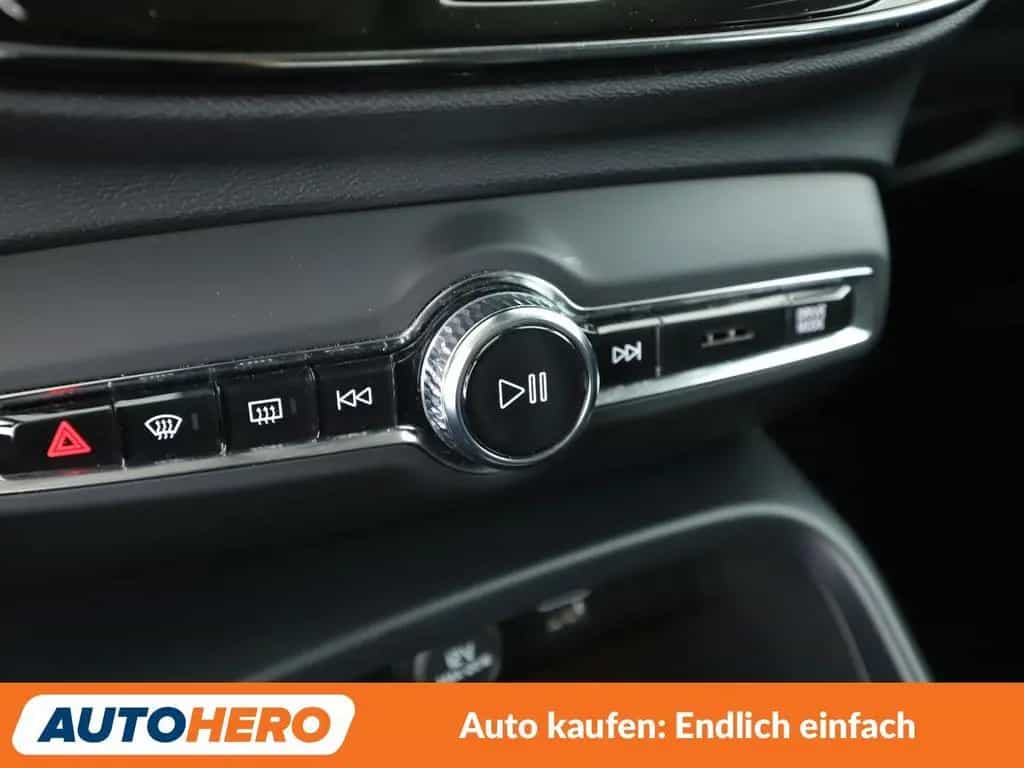 Volvo XC40 1.5 T3 Momentum Pro 2WD Aut.*NAVI*LED*ACC* 09/2019-photo-21