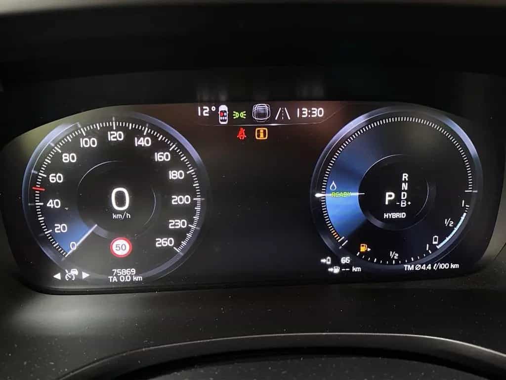 Volvo V60 Kombi T6 Inscription Recharge DAB*LED*Navi* 12/2021-photo-15