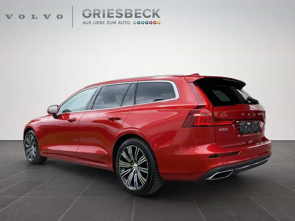 Volvo V60 Kombi T6 Inscription Recharge DAB*LED*Navi* 12/2021-photo-2