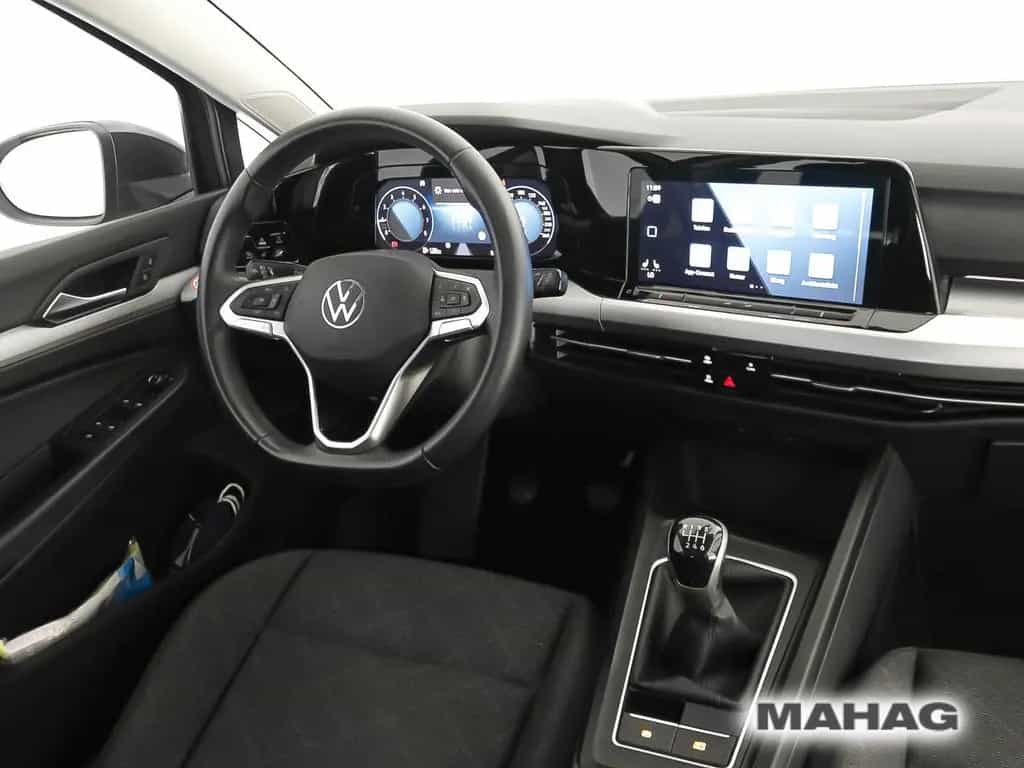 Volkswagen Golf VIII Life 1.5 TSI LED Navi ParkPilot App 6- 03/2023-photo-11