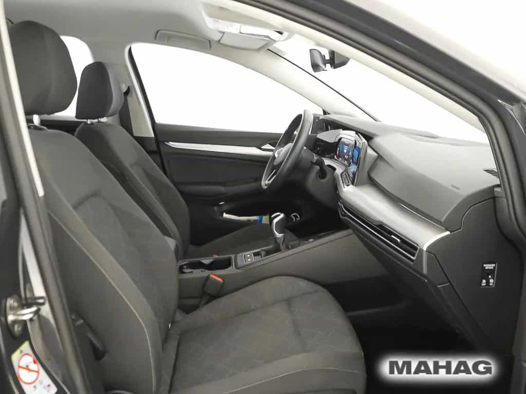 Volkswagen Golf VIII Life 1.5 TSI LED Navi ParkPilot App 6- 03/2023-photo-12