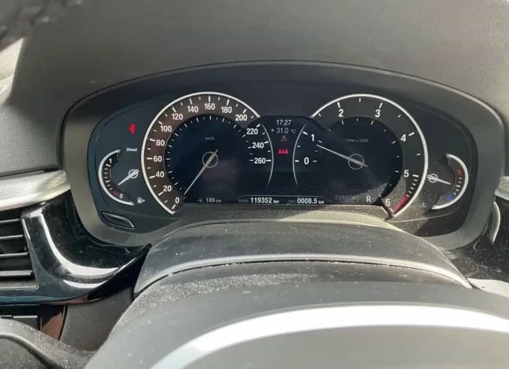 BMW 520 d M Sportpaket PANO/19-Zoll/LED/Head-Up 06/2019-photo-10