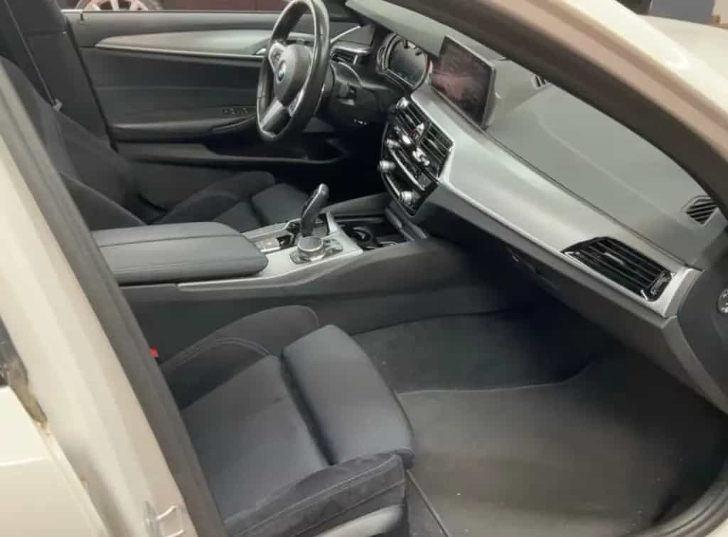 BMW 520 d M Sportpaket PANO/19-Zoll/LED/Head-Up 06/2019-photo-11