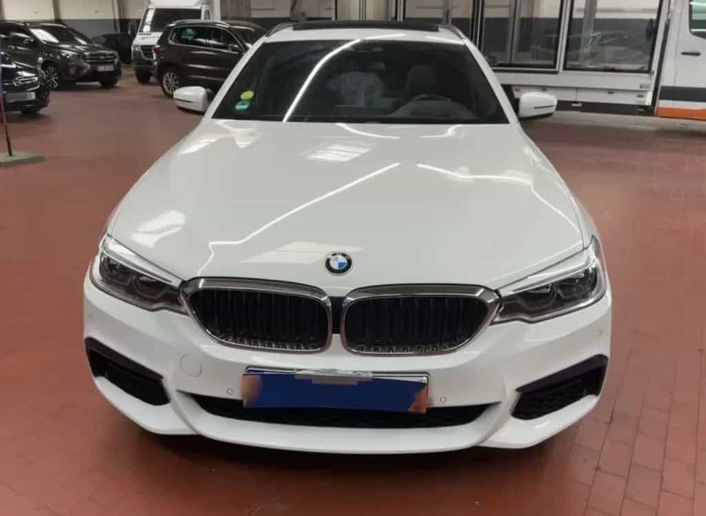 BMW 520 d M Sportpaket PANO/19-Zoll/LED/Head-Up 06/2019-photo-3