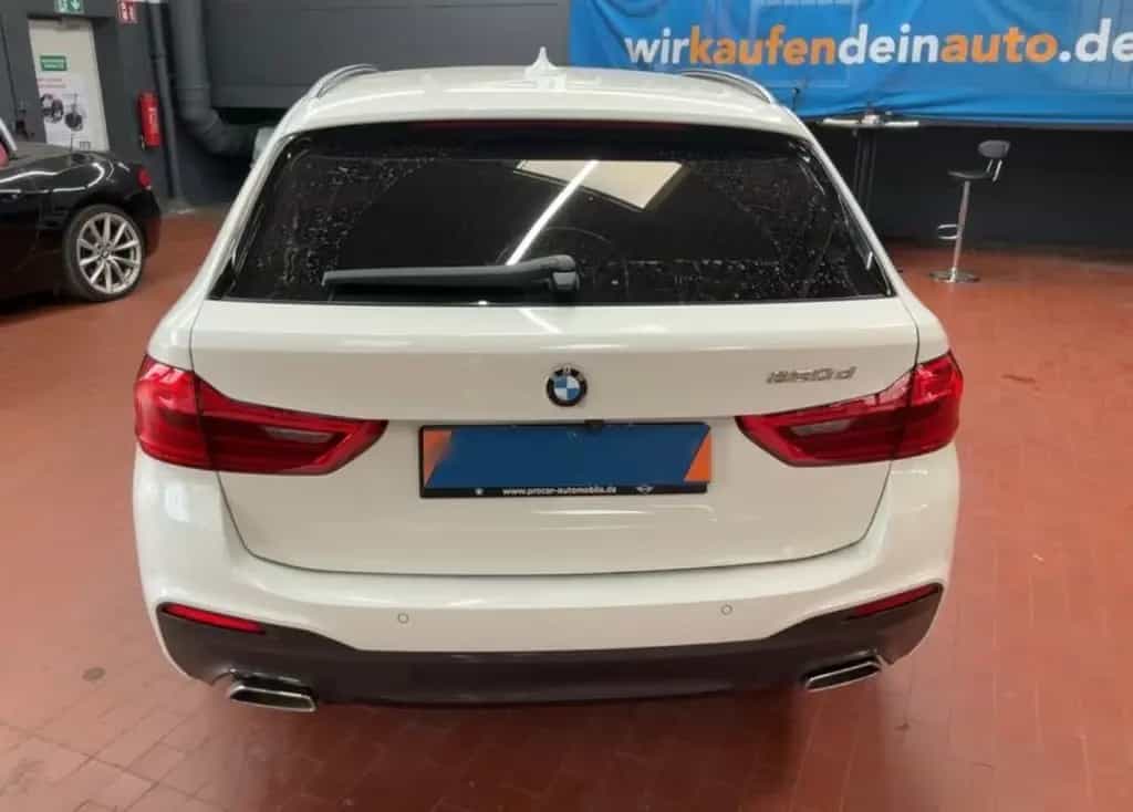 BMW 520 d M Sportpaket PANO/19-Zoll/LED/Head-Up 06/2019-photo-5