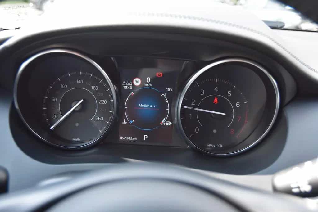 Jaguar E-Pace P200S AWD Aut. NAVI/RFK/19"/LEDER/SHZ/AHK 07/2019-photo-14