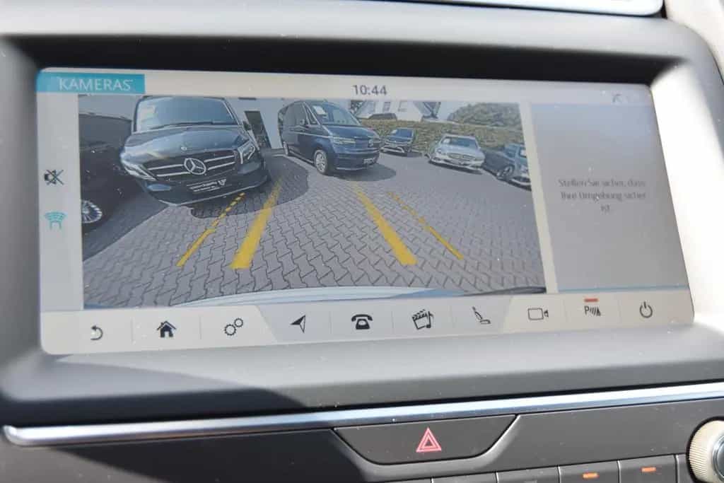 Jaguar E-Pace P200S AWD Aut. NAVI/RFK/19"/LEDER/SHZ/AHK 07/2019-photo-19