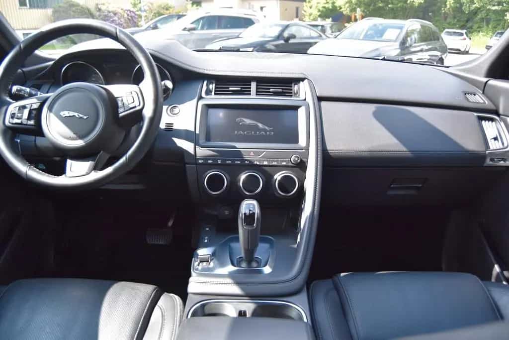 Jaguar E-Pace P200S AWD Aut. NAVI/RFK/19"/LEDER/SHZ/AHK 07/2019-photo-7