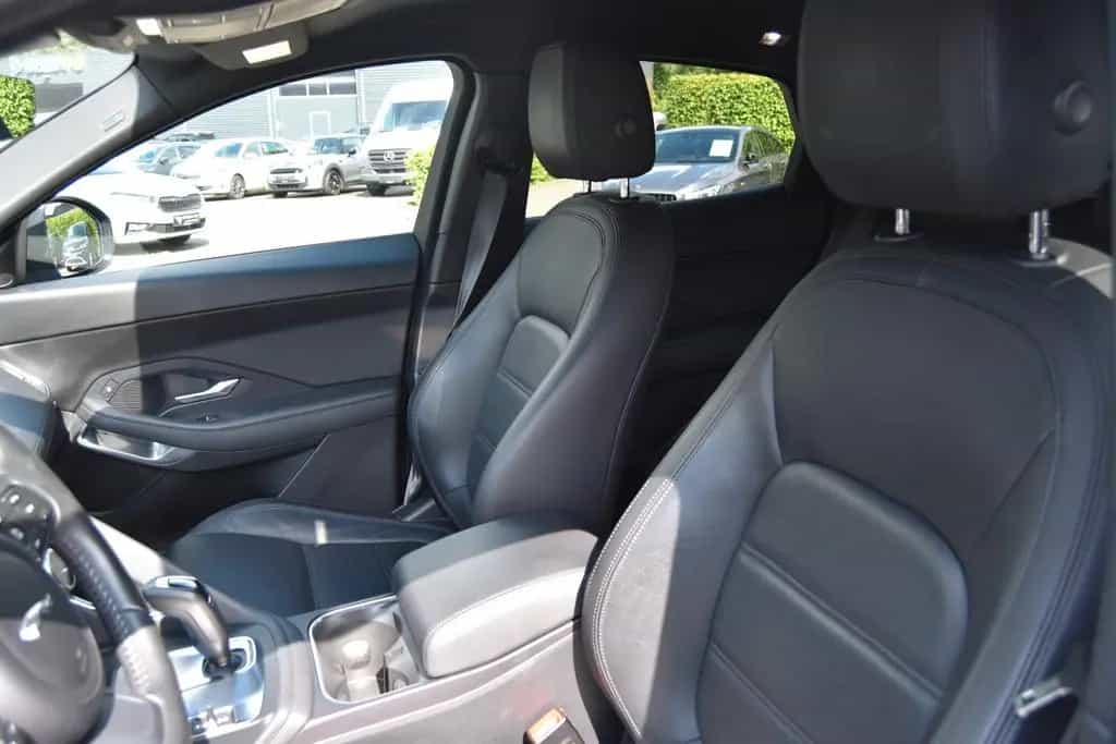 Jaguar E-Pace P200S AWD Aut. NAVI/RFK/19"/LEDER/SHZ/AHK 07/2019-photo-8