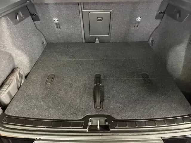 Volvo XC40 B3 2WD Core - Sitzheizung PDC Kamera AHK sc 04/2023-photo-11