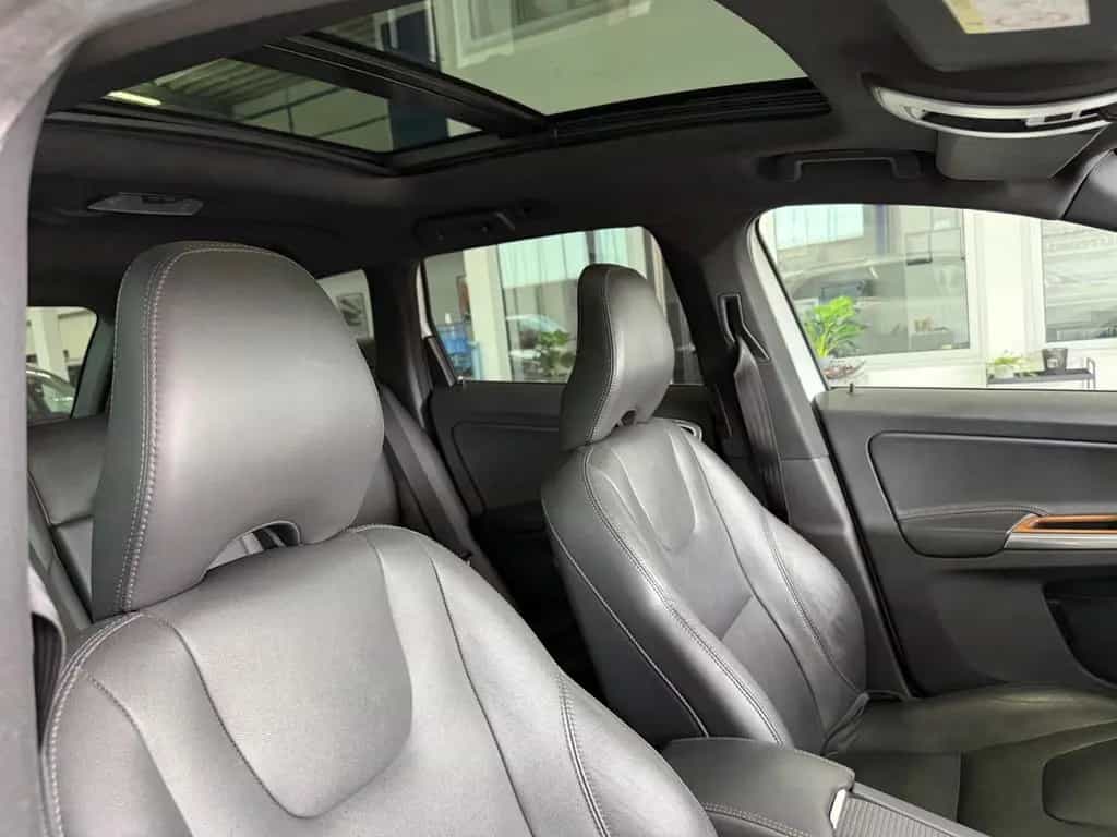 Volvo XC60 D5*SUMMU*AWD*AUT*PAN*BI-XN*CAM*H&K*NAV*MMRY 08/2015-photo-23