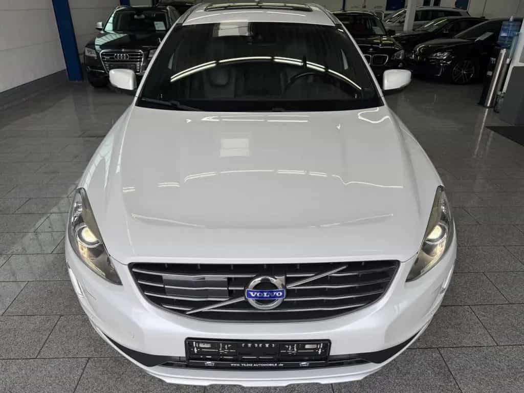 Volvo XC60 D5*SUMMU*AWD*AUT*PAN*BI-XN*CAM*H&K*NAV*MMRY 08/2015-photo-27