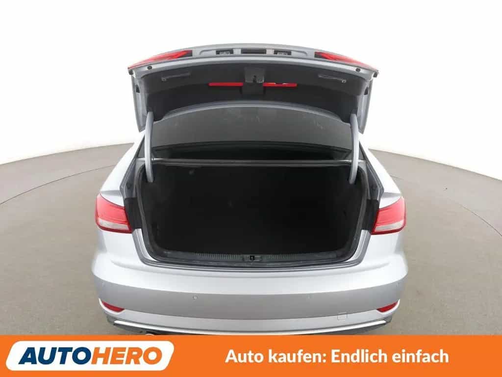 Audi A3 Limousine 1.6 TDI Sport *NAVI*XENON*TEMPO*PDC 07/2018-photo-16