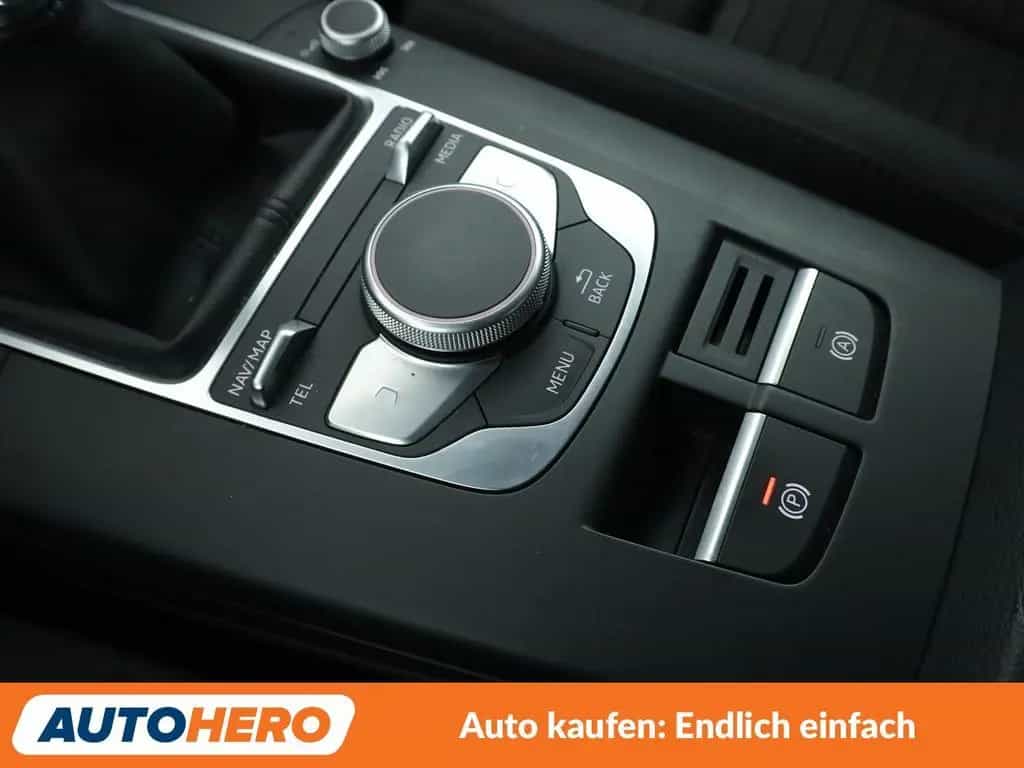Audi A3 Limousine 1.6 TDI Sport *NAVI*XENON*TEMPO*PDC 07/2018-photo-27
