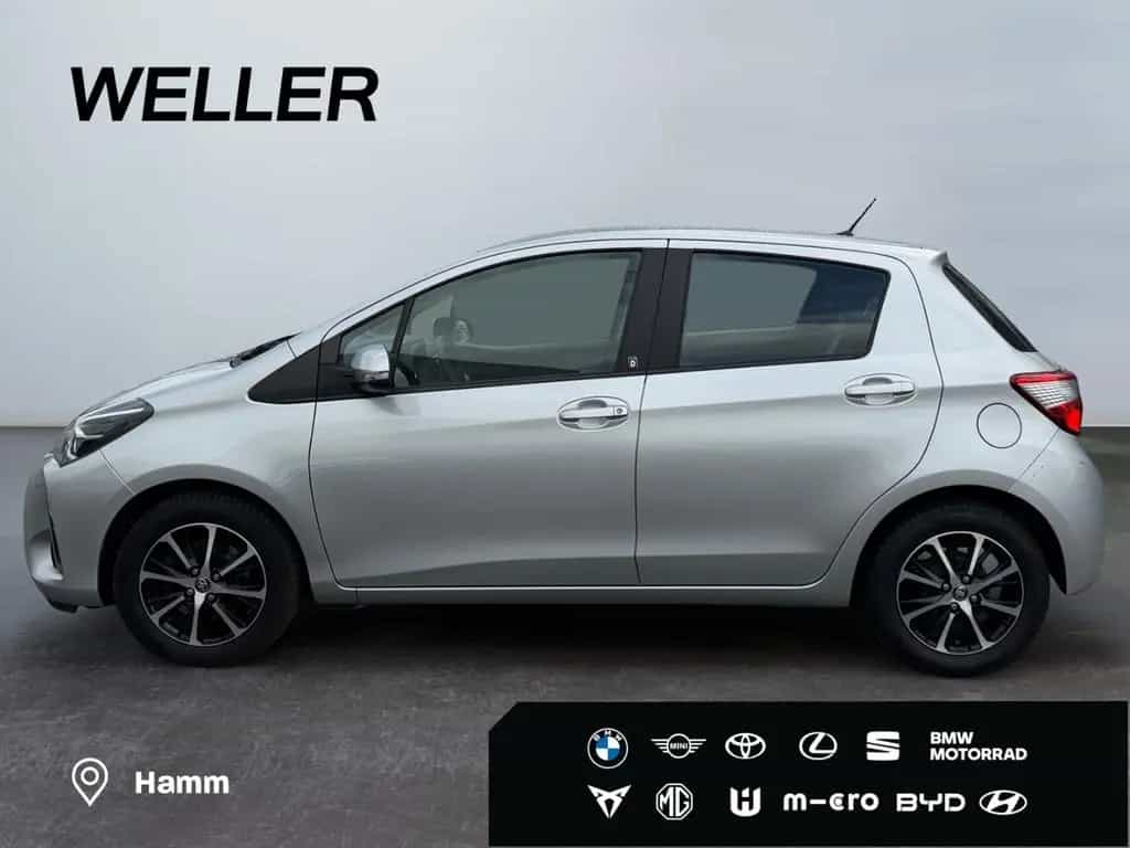 Toyota Yaris 1.5 Team D *Kamera*SHZ*Spurhalteassist*BT* 04/2018-photo-4