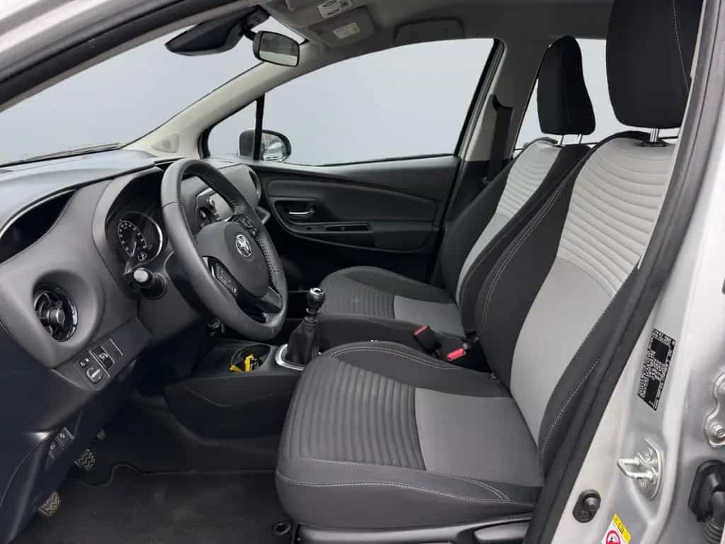 Toyota Yaris 1.5 Team D *Kamera*SHZ*Spurhalteassist*BT* 04/2018-photo-8