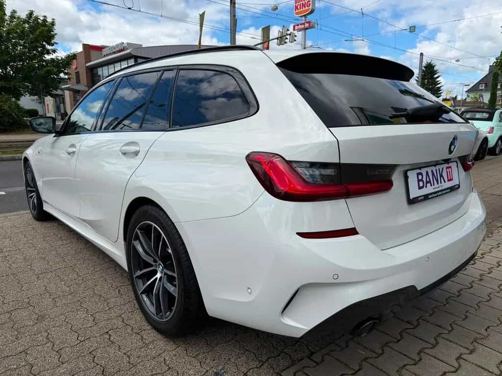 BMW 320 d Touring xDrive M Sport*Temp*LED*TWA*Sitzh* 07/2020-photo-3