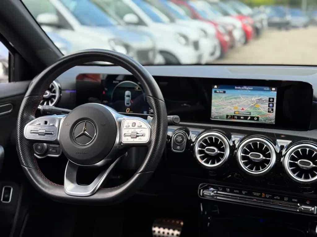 Mercedes-Benz A 220 A220 4MATIC AMG LINE*AMBIENTE*LED*SOUNDSYSTEM 08/2019-photo-13