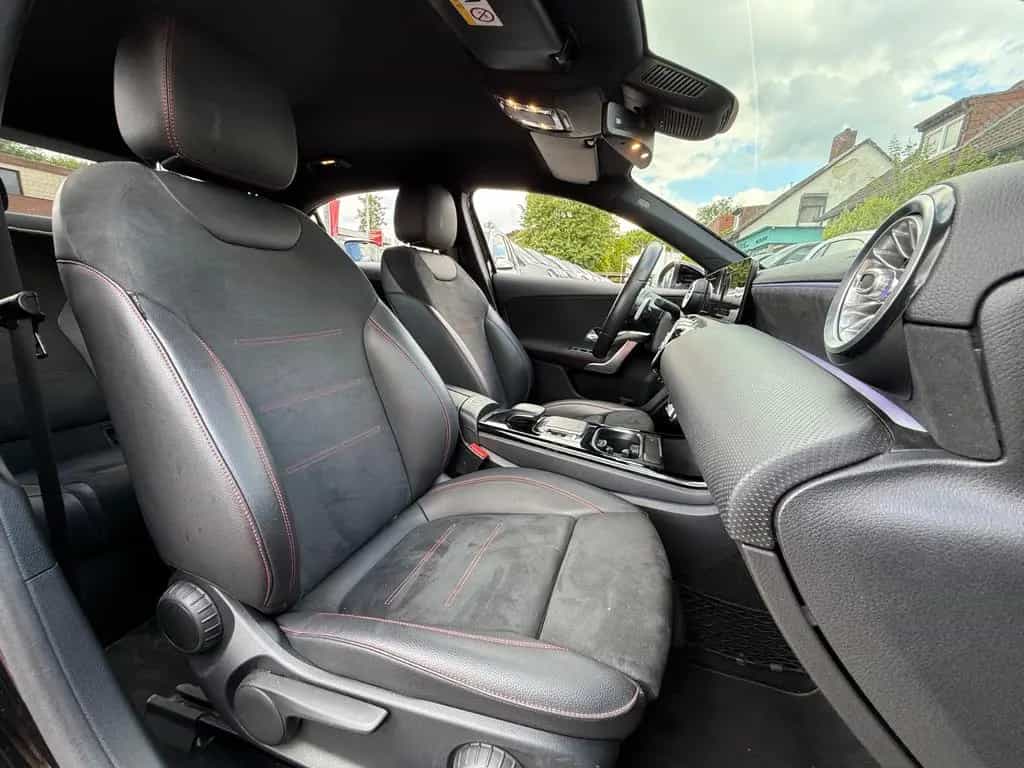 Mercedes-Benz A 220 A220 4MATIC AMG LINE*AMBIENTE*LED*SOUNDSYSTEM 08/2019-photo-14