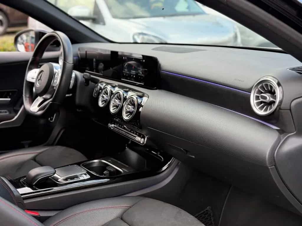 Mercedes-Benz A 220 A220 4MATIC AMG LINE*AMBIENTE*LED*SOUNDSYSTEM 08/2019-photo-16