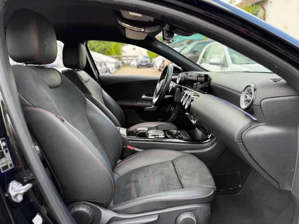 Mercedes-Benz A 220 A220 4MATIC AMG LINE*AMBIENTE*LED*SOUNDSYSTEM 08/2019-photo-18