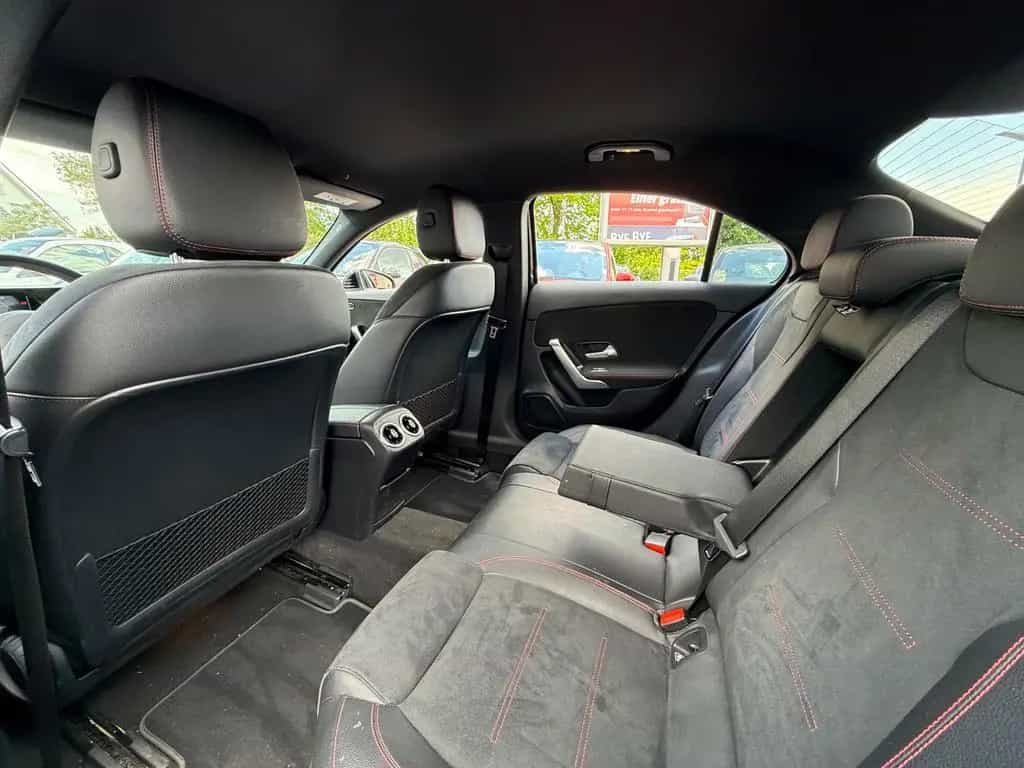 Mercedes-Benz A 220 A220 4MATIC AMG LINE*AMBIENTE*LED*SOUNDSYSTEM 08/2019-photo-23