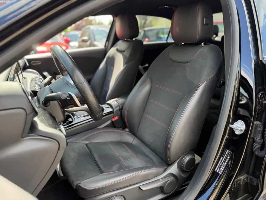 Mercedes-Benz A 220 A220 4MATIC AMG LINE*AMBIENTE*LED*SOUNDSYSTEM 08/2019-photo-29