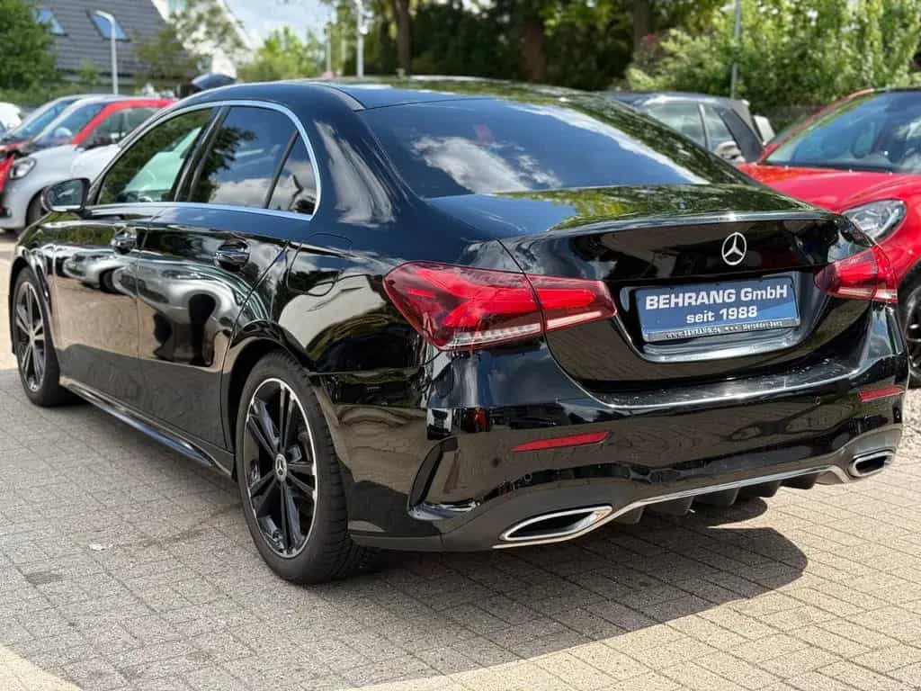 Mercedes-Benz A 220 A220 4MATIC AMG LINE*AMBIENTE*LED*SOUNDSYSTEM 08/2019-photo-35