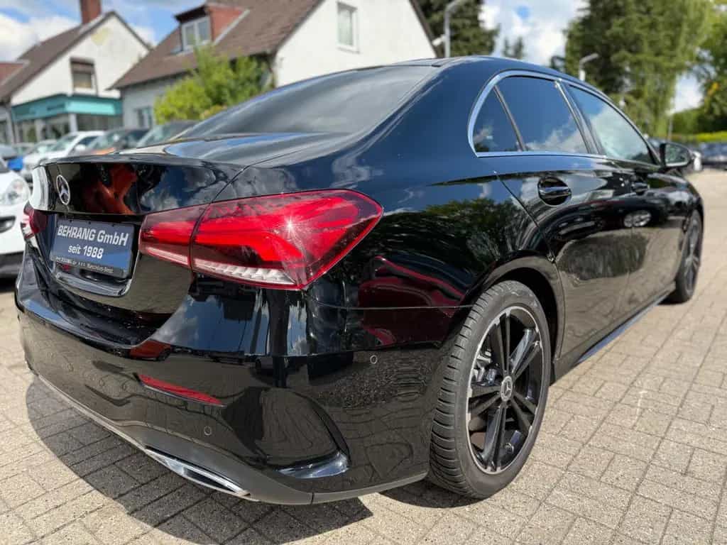 Mercedes-Benz A 220 A220 4MATIC AMG LINE*AMBIENTE*LED*SOUNDSYSTEM 08/2019-photo-38
