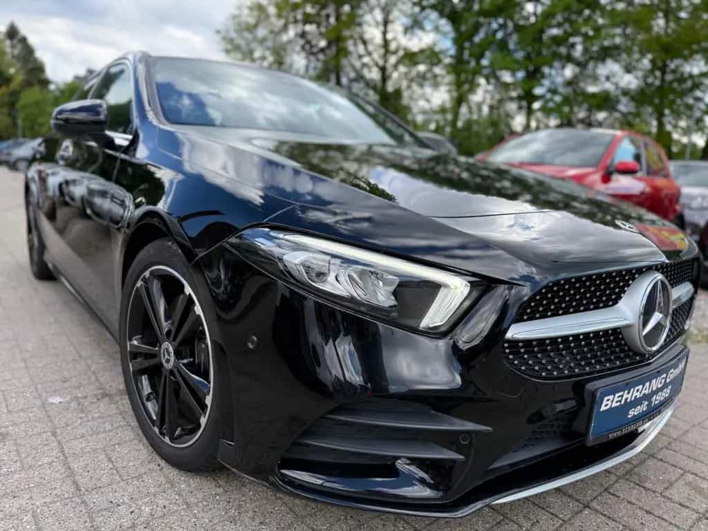 Mercedes-Benz A 220 A220 4MATIC AMG LINE*AMBIENTE*LED*SOUNDSYSTEM 08/2019-photo-4