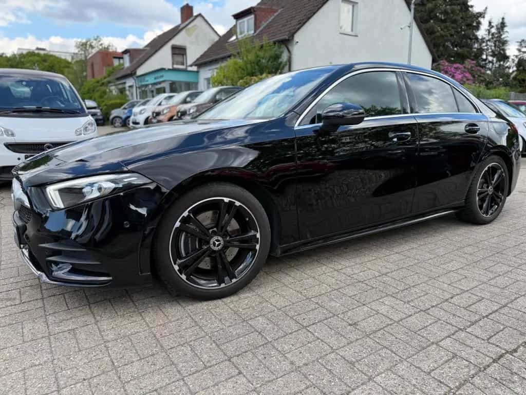 Mercedes-Benz A 220 A220 4MATIC AMG LINE*AMBIENTE*LED*SOUNDSYSTEM 08/2019-photo-6