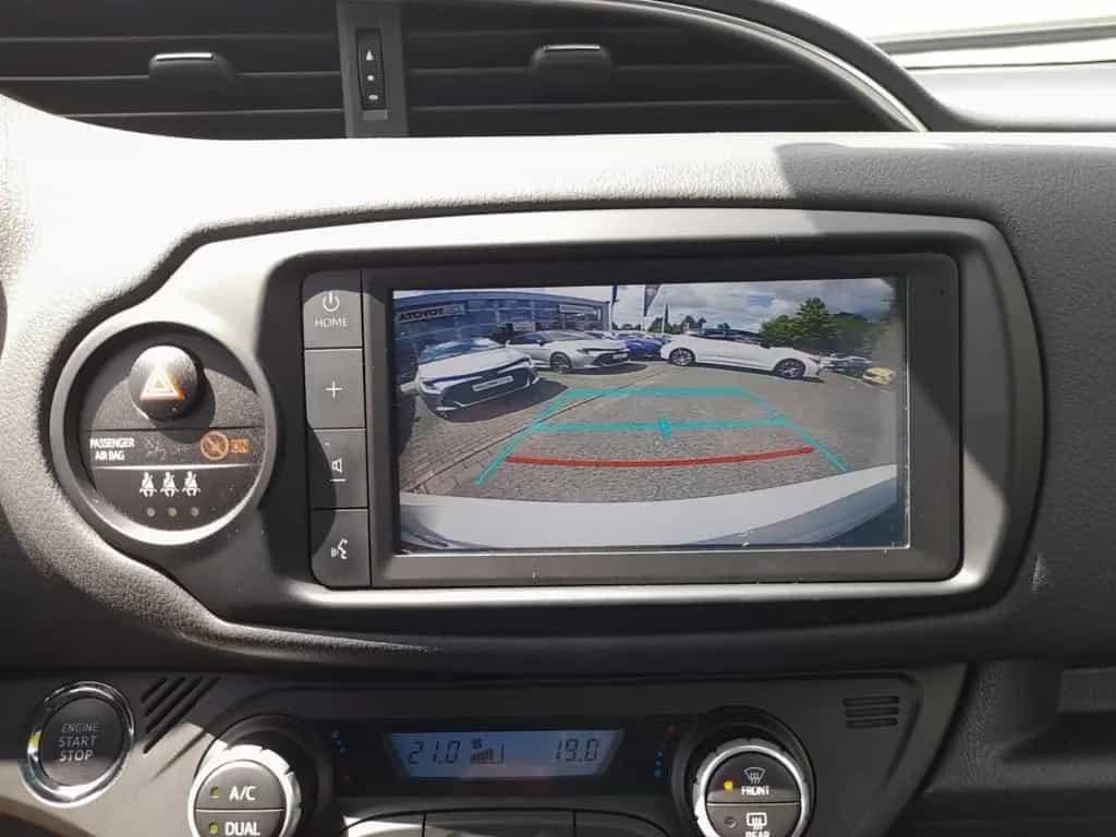 Toyota Yaris 1,5 Style Selection *Kamera*Bluetooth*DAB* 05/2019-photo-16