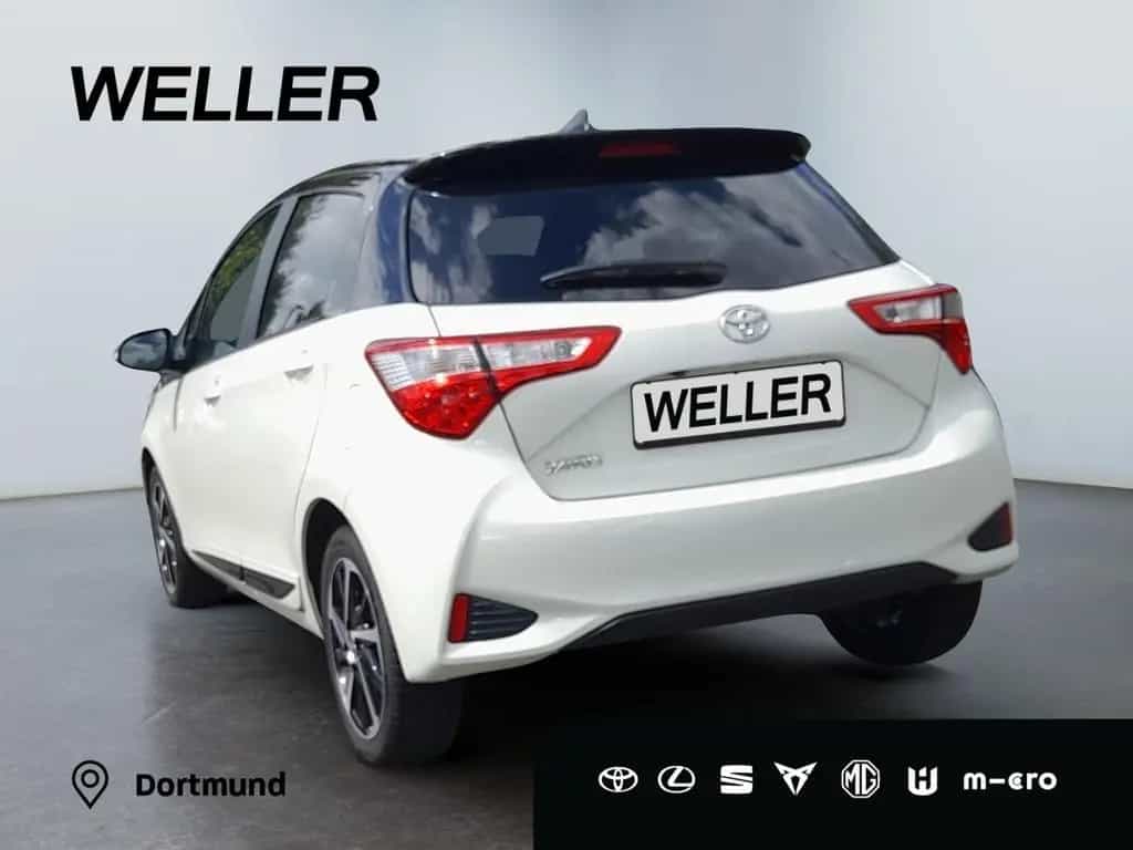 Toyota Yaris 1,5 Style Selection *Kamera*Bluetooth*DAB* 05/2019-photo-2