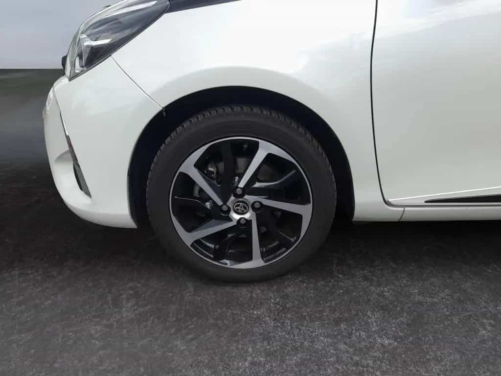 Toyota Yaris 1,5 Style Selection *Kamera*Bluetooth*DAB* 05/2019-photo-8