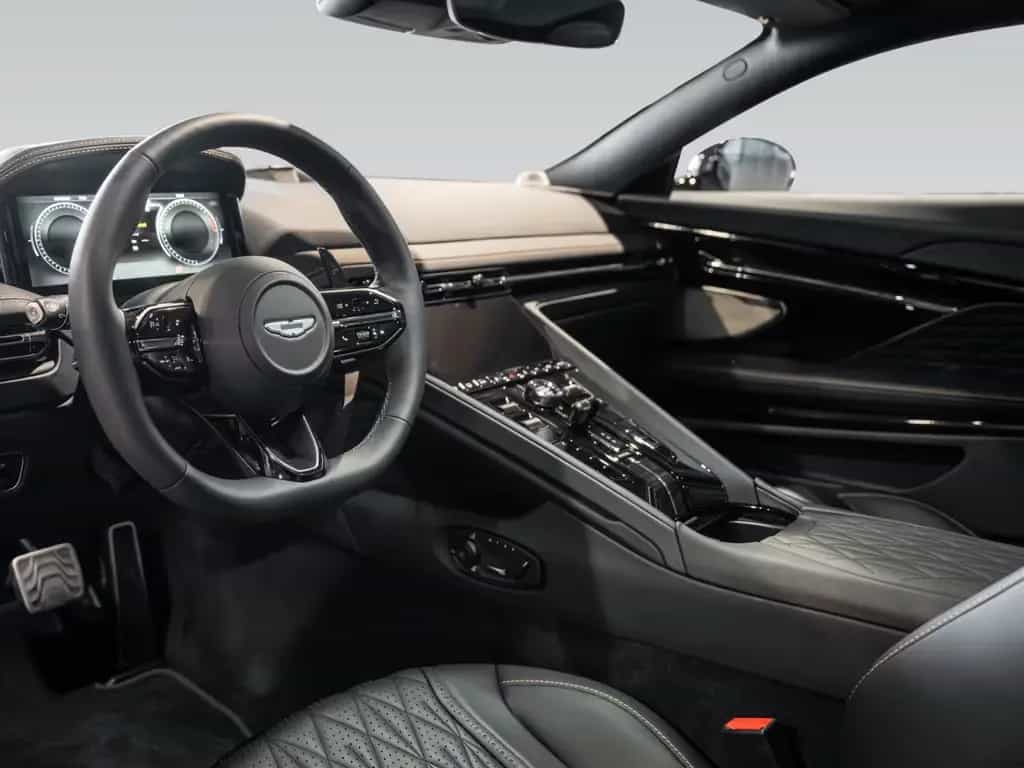 Aston Martin DB12 Coupe | Bowers & Wilkins | Magneto Bronze 07/2025-photo-18