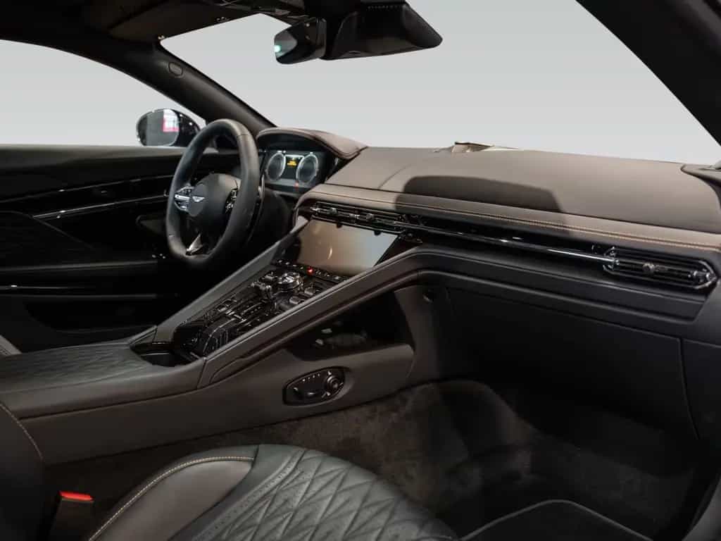 Aston Martin DB12 Coupe | Bowers & Wilkins | Magneto Bronze 07/2025-photo-21