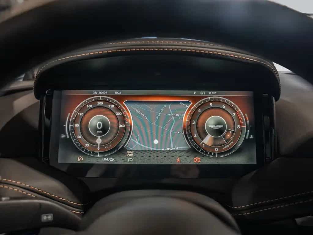 Aston Martin DB12 Coupe | Bowers & Wilkins | Magneto Bronze 07/2025-photo-22
