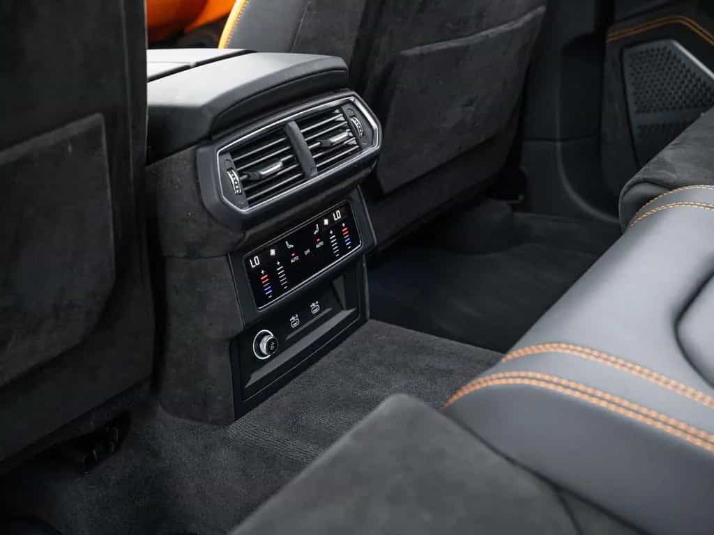 Lamborghini Urus S MY23 | Carbon Int | B&O 09/2023-photo-46