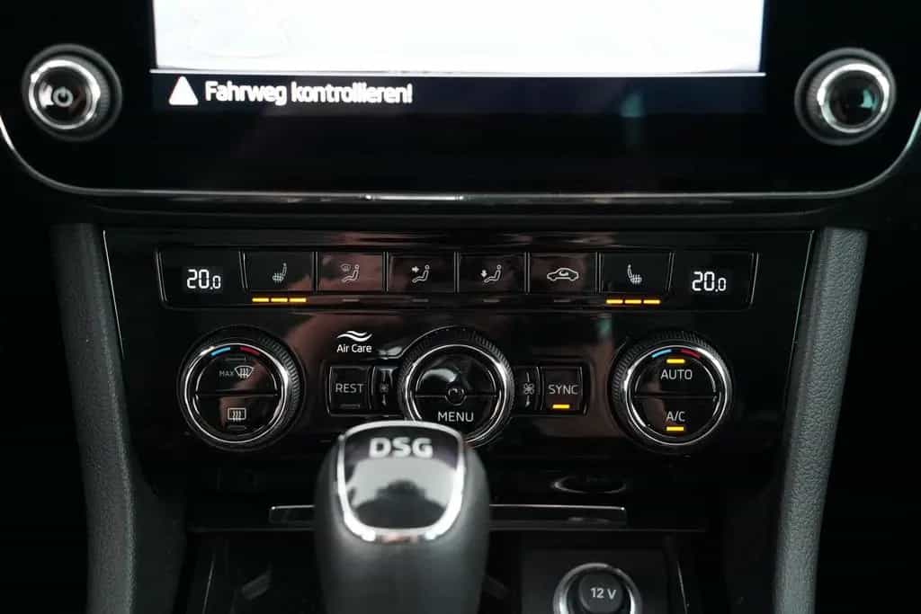 Skoda Superb LIMOUSINE STYLE 2.0TSI DSG MATRIX-LED uvm 01/2022-photo-25